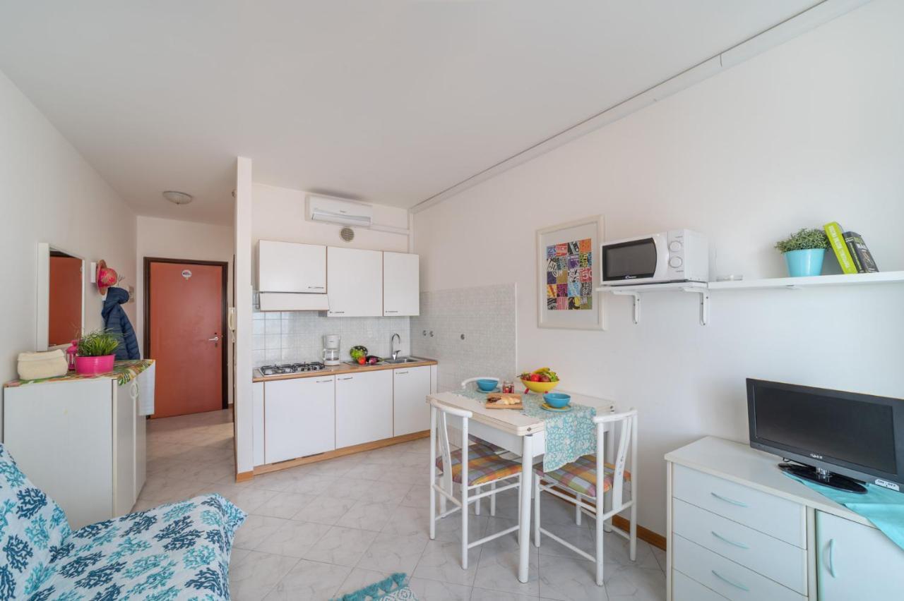 Residenza Puerto Do Sol Lignano Sabbiadoro Exterior foto