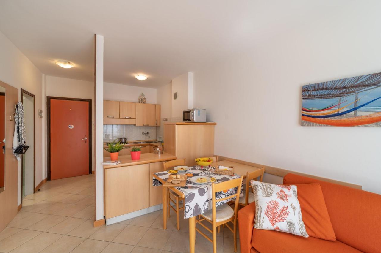 Residenza Puerto Do Sol Lignano Sabbiadoro Exterior foto