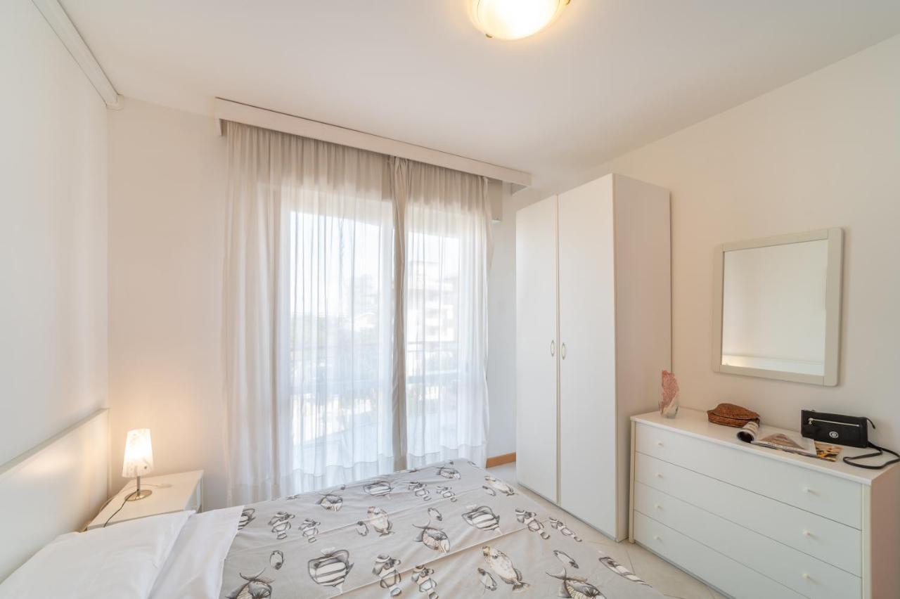 Residenza Puerto Do Sol Lignano Sabbiadoro Exterior foto