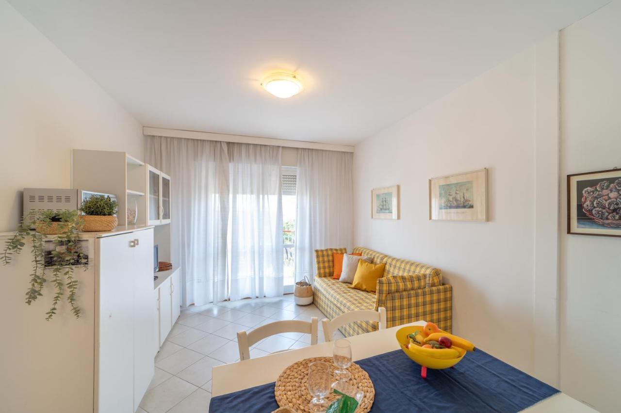 Residenza Puerto Do Sol Lignano Sabbiadoro Exterior foto